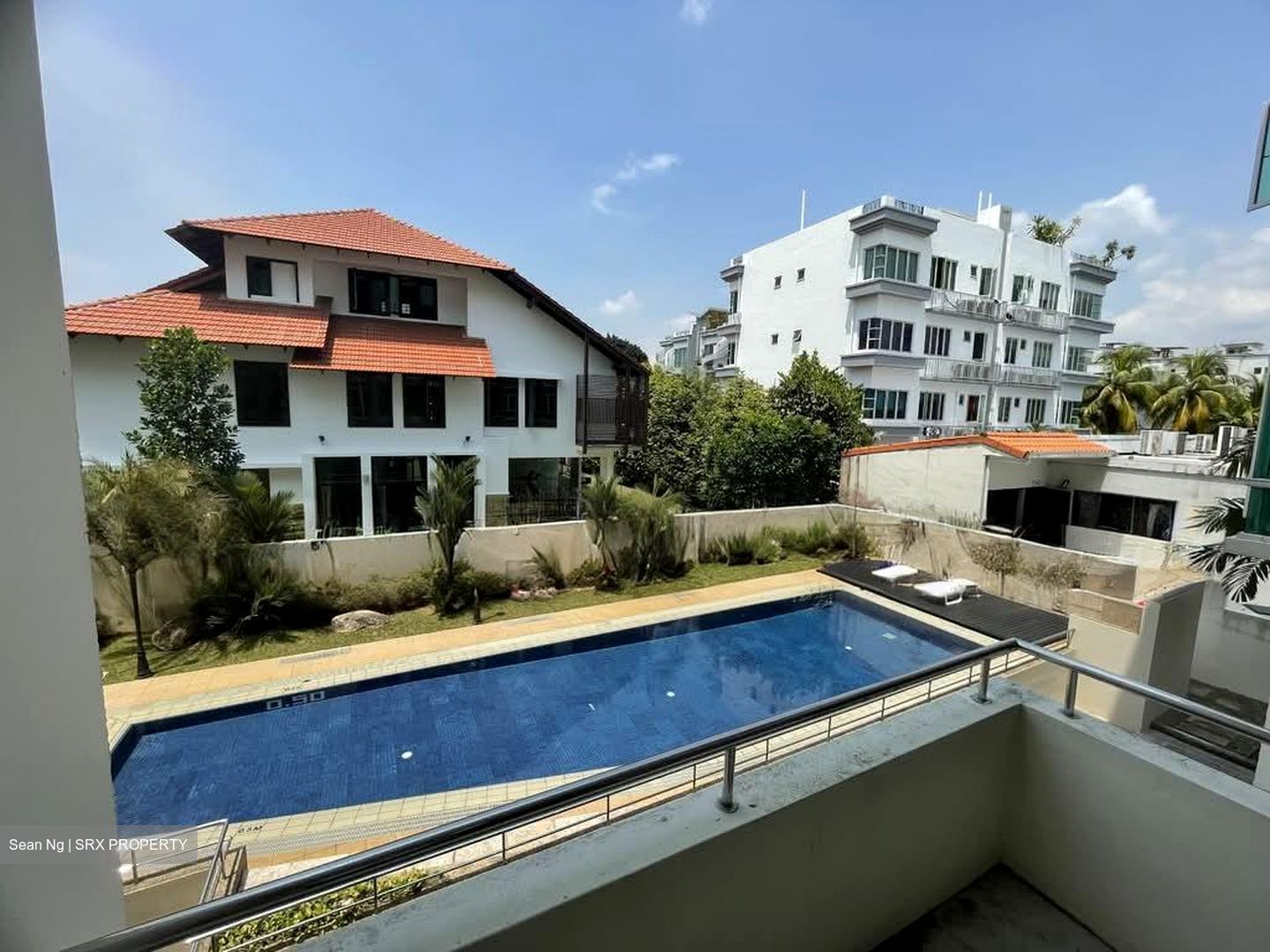 East Signature (D15), Apartment #566225071